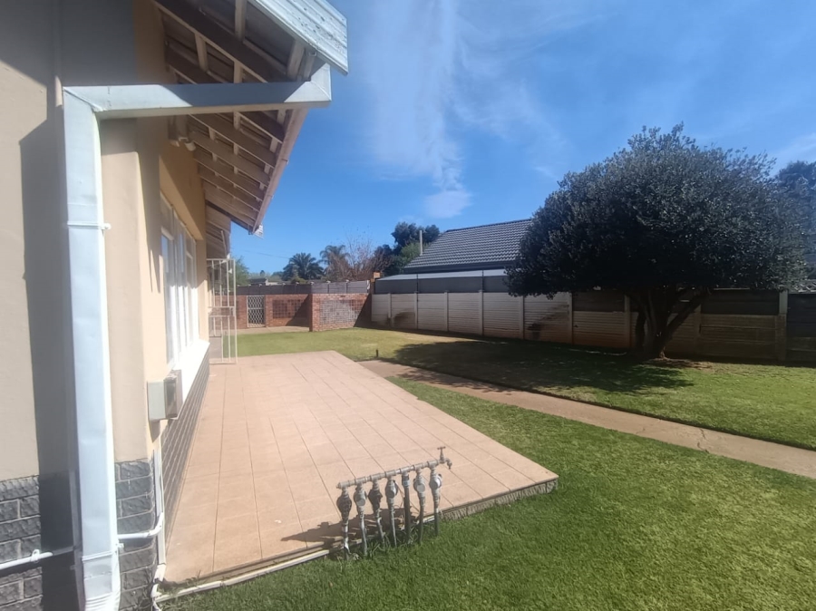 3 Bedroom Property for Sale in Carters Glen Northern Cape